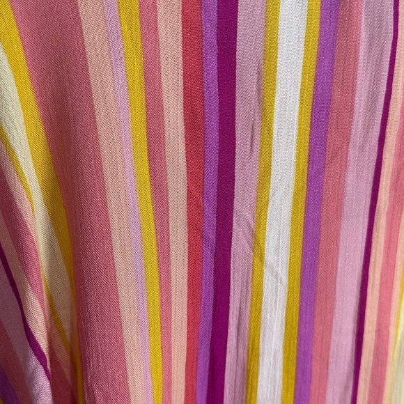 DAVI & DANI Pink and Orange Bell Sleeve Blouse - Picture 4 of 4